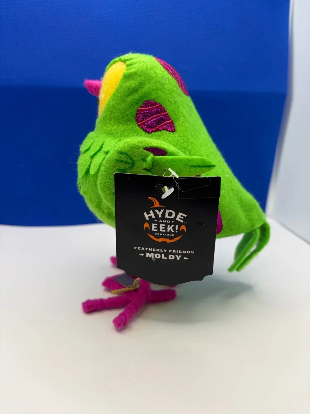 Hyde & Eek! Boutique Moldy Featherly Friends Green Halloween Decor